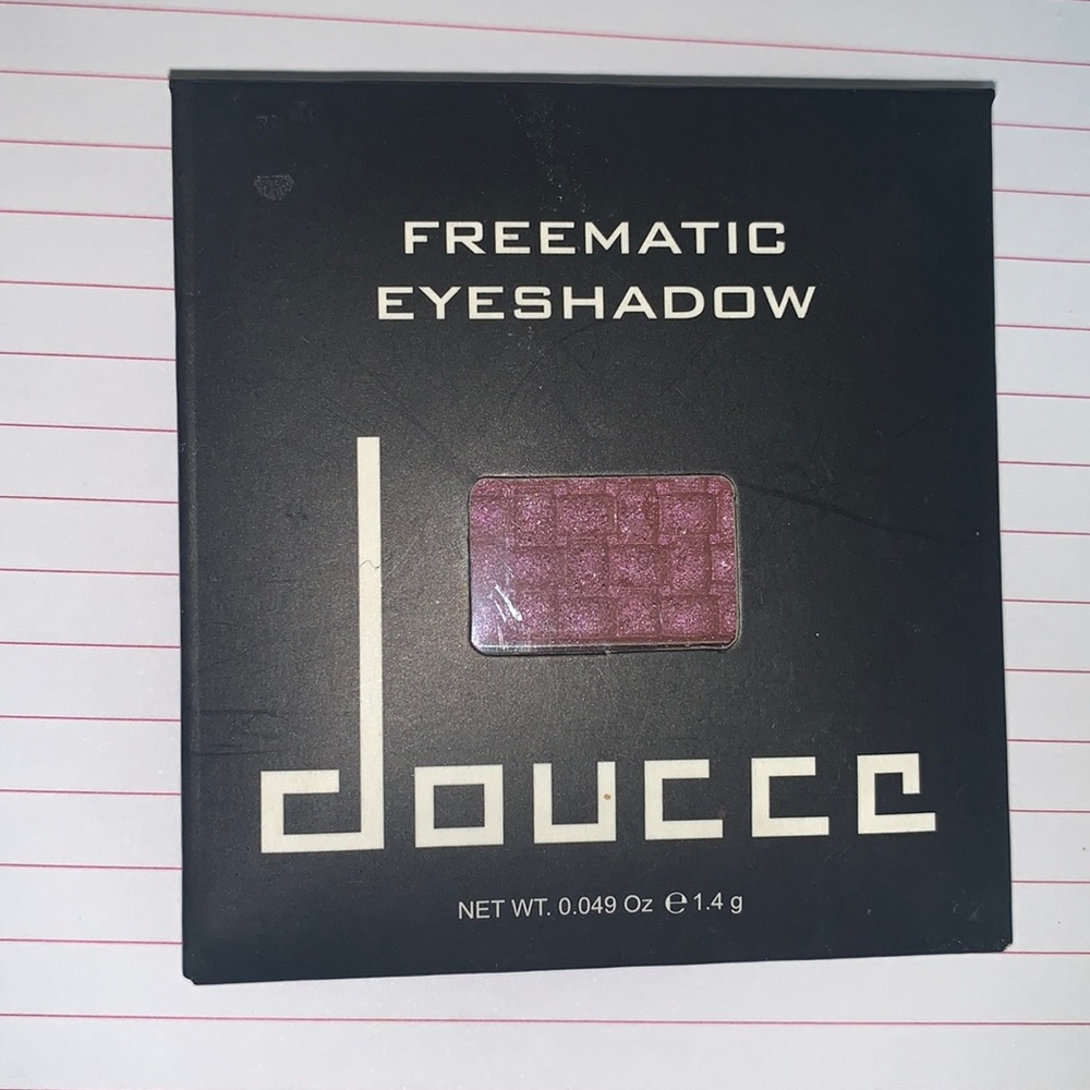 Doucce Freematic Eyeshadow in 71 Lola
